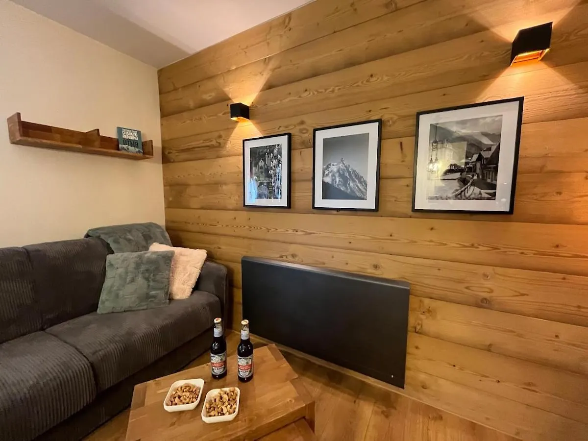 Beautiful Cozy And Fully Renovated Apartment Chamonix
