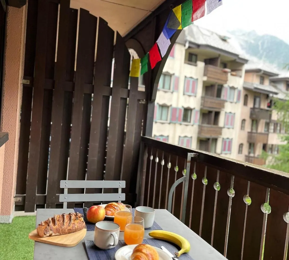 Beautiful Cozy And Fully Renovated Apartment Chamonix France